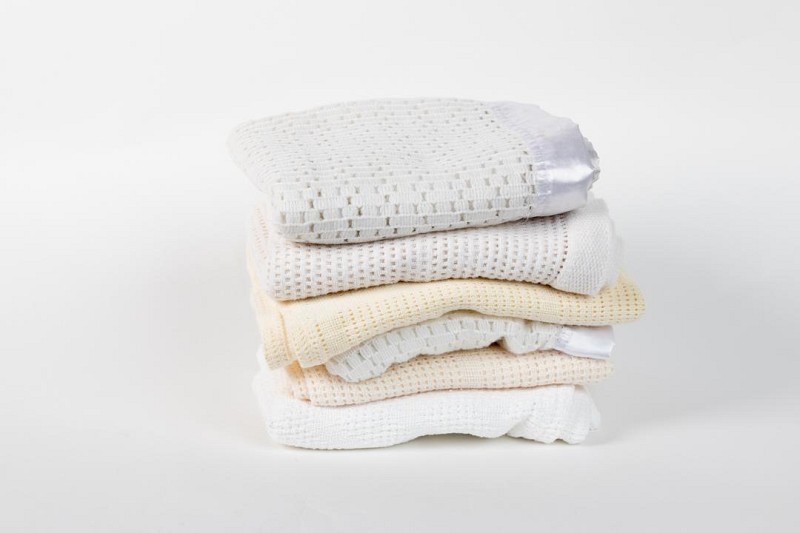 Assorted blankets (priced individually)